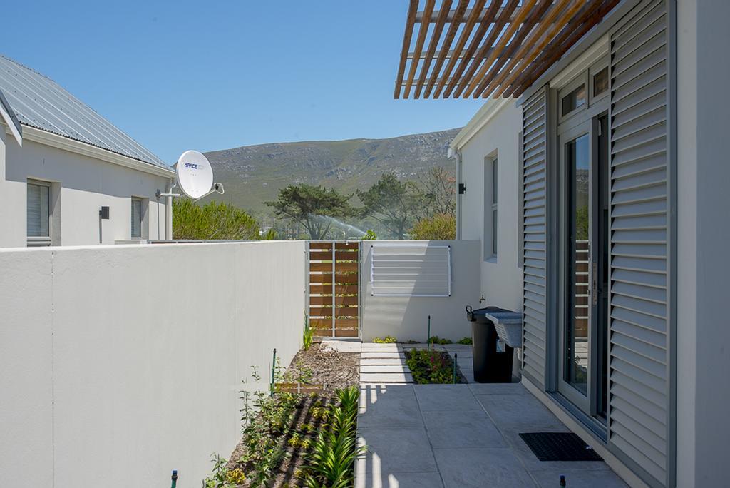 Fernkloof Fairways Villa ヘルマナス エクステリア 写真