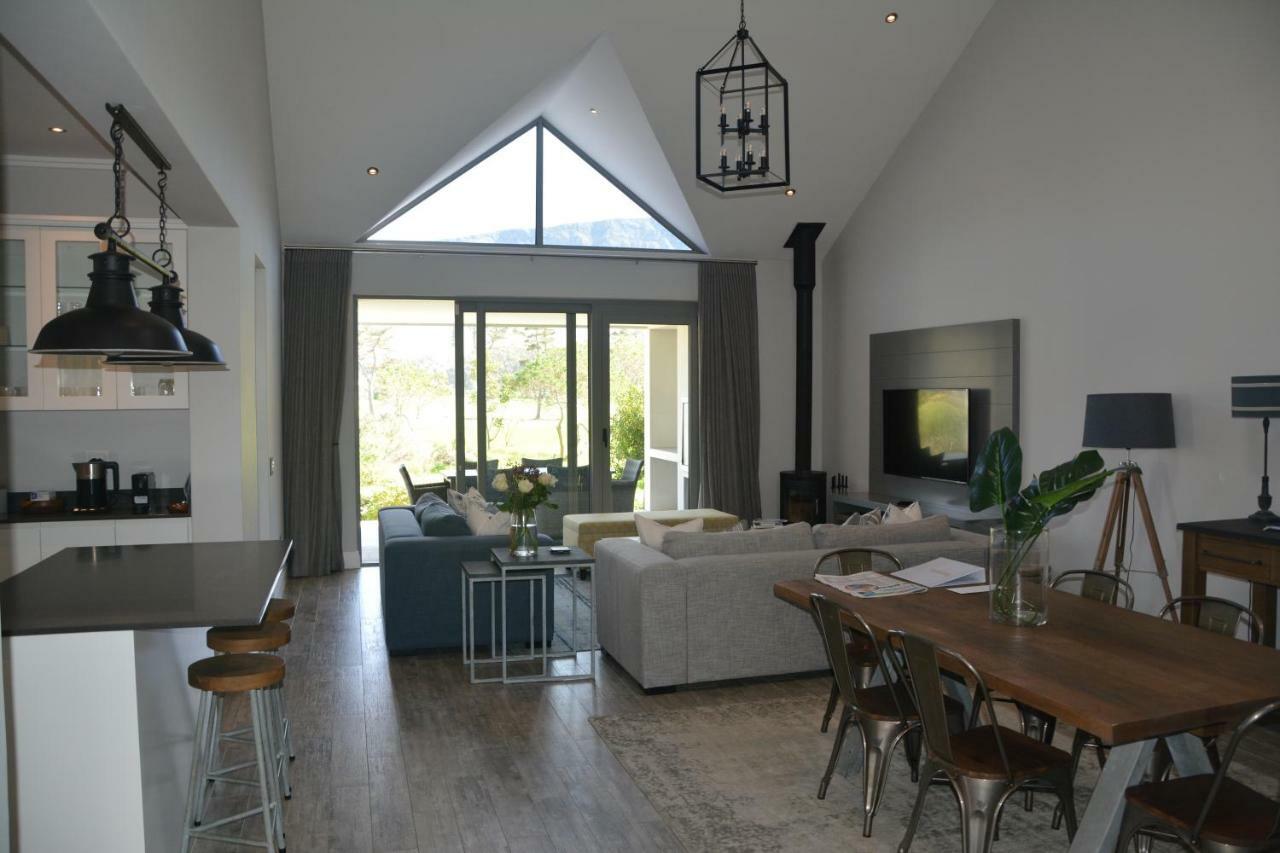 Fernkloof Fairways Villa ヘルマナス エクステリア 写真